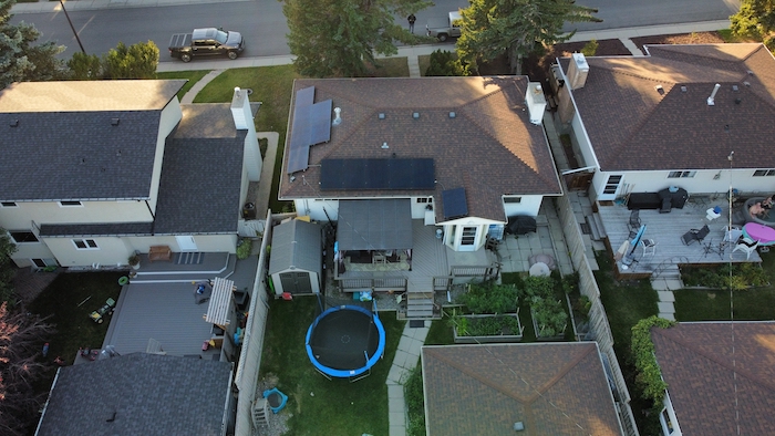Silver Springs Calgary 6 kW 1 - - Level Up Solar